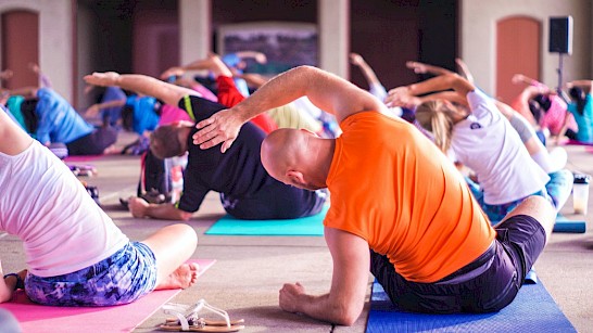 Yoga (foto Anupam Mahapatra, Unsplash)